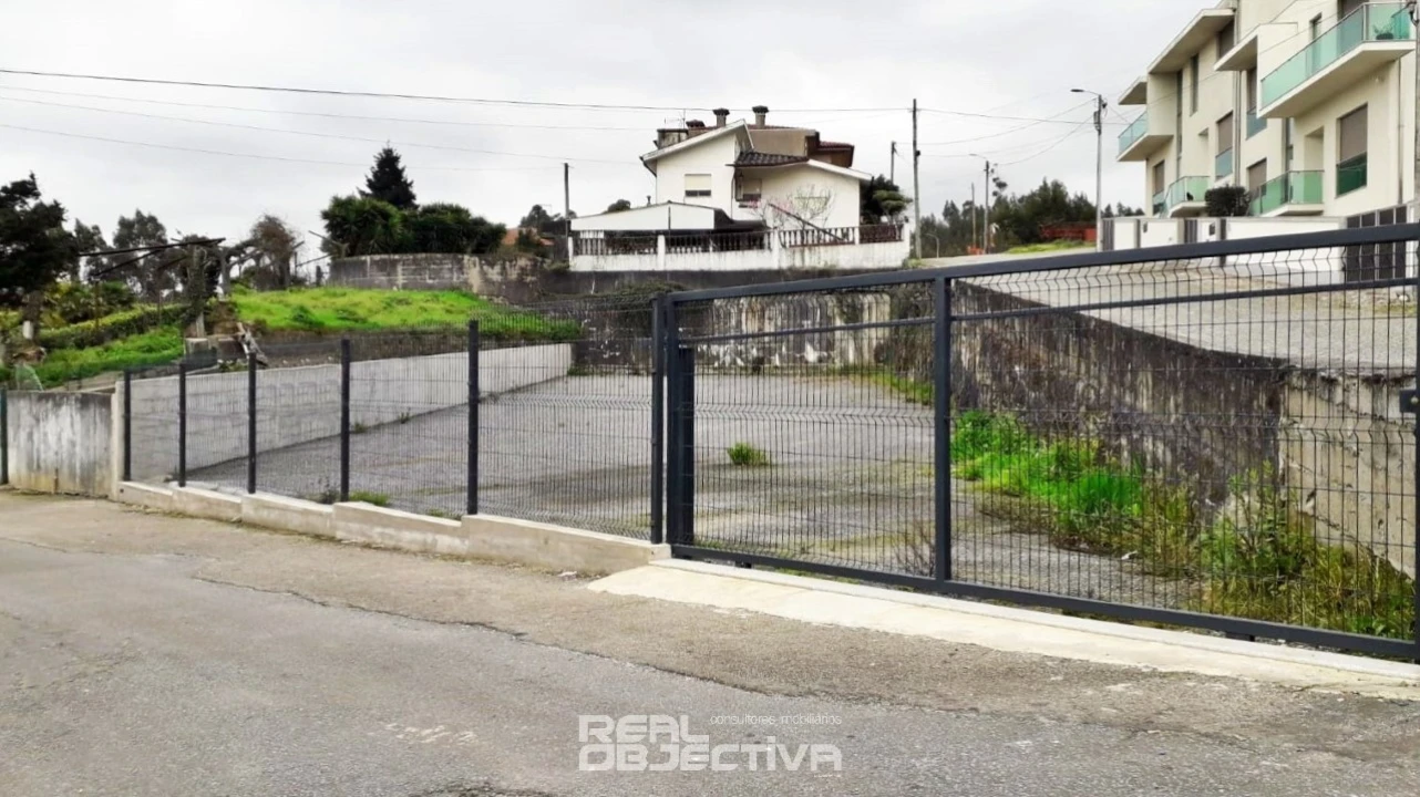 Terreno para Arrendamento em Bougado (São Martinho e Santiago) Foto 1