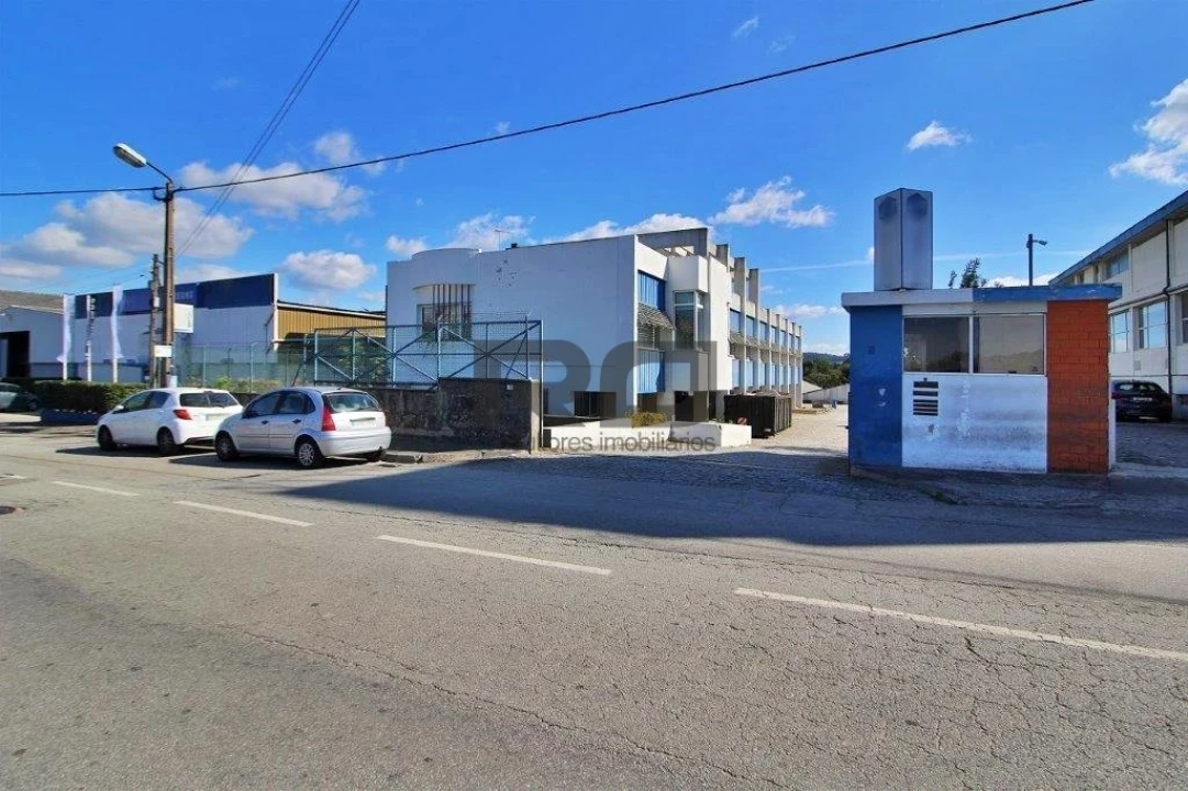 Armazém para Arrendamento em São Mamede de Infesta e Senhora da Hora Foto 21
