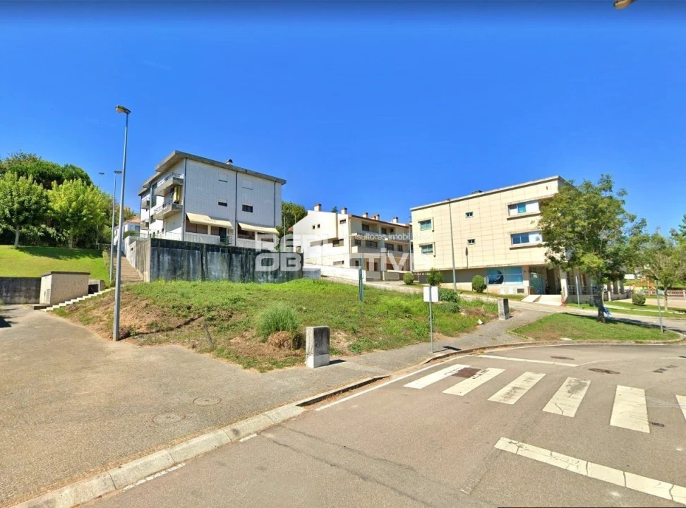 Terreno para Venda em Alvarelhos e Guidões Foto 2