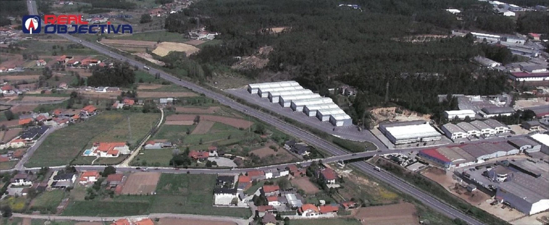 Armazém para Venda em Barrô e Aguada de Baixo Foto 12