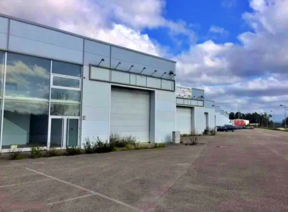 Armazém para Venda em Barrô e Aguada de Baixo Foto 5