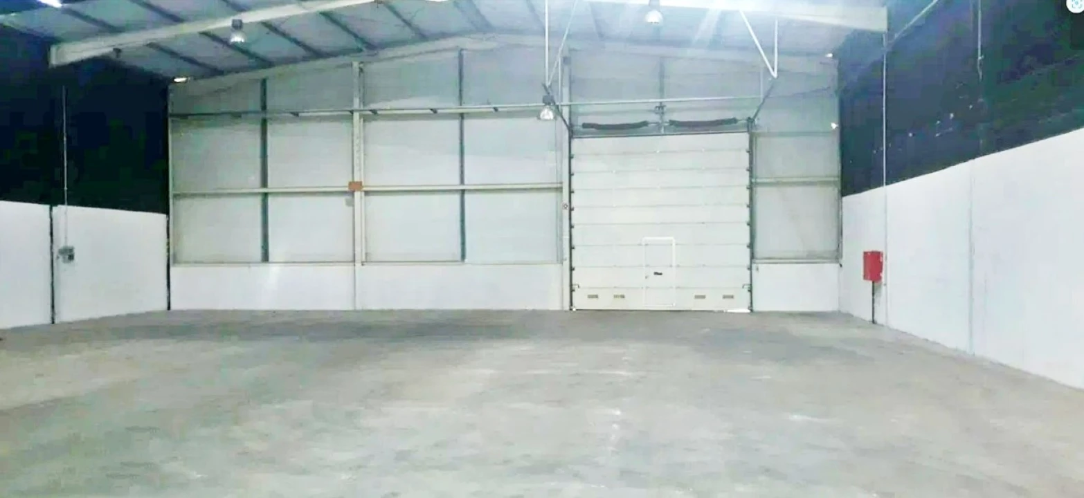Armazém para Venda em Barrô e Aguada de Baixo Foto 6
