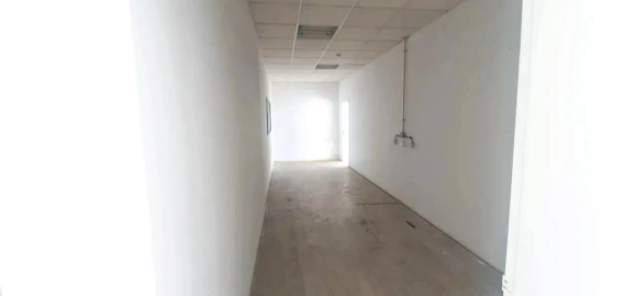 Armazém para Venda em Barrô e Aguada de Baixo