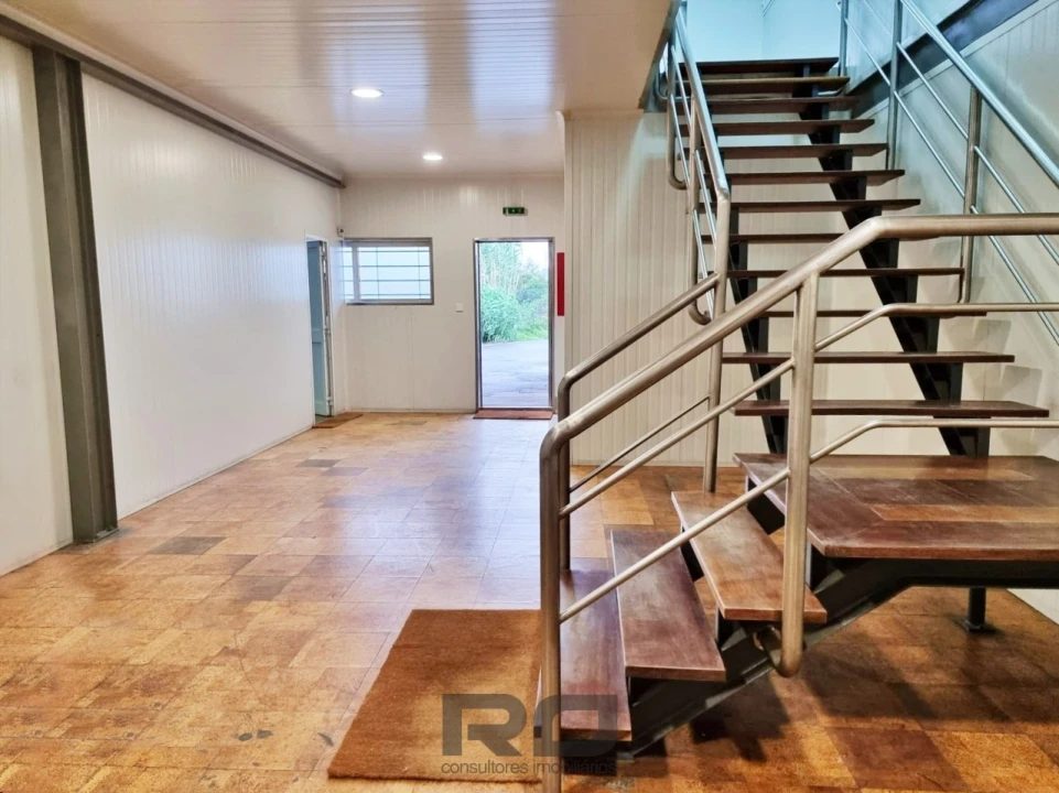 Armazém para Arrendamento em Moreira Foto 7