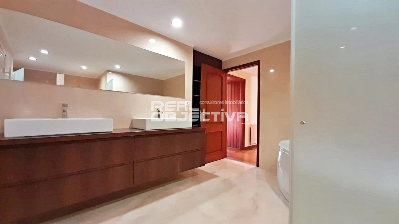 Moradia T6 para Venda em Touguinha e Touguinhó Foto 10