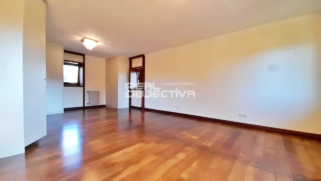 Moradia T6 para Venda em Touguinha e Touguinhó Foto 12