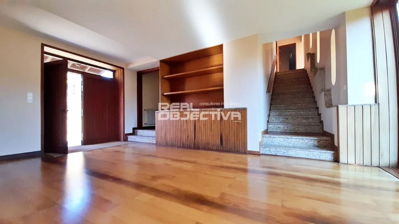 Moradia T6 para Venda em Touguinha e Touguinhó Foto 18