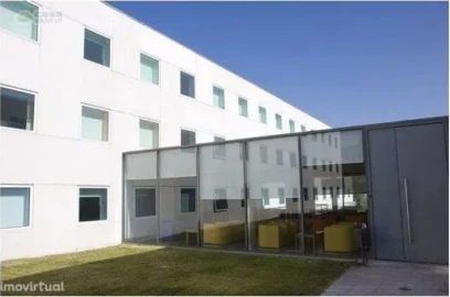 Prédio para Venda em Povoa de Lanhoso (N. Senhora do Amparo)