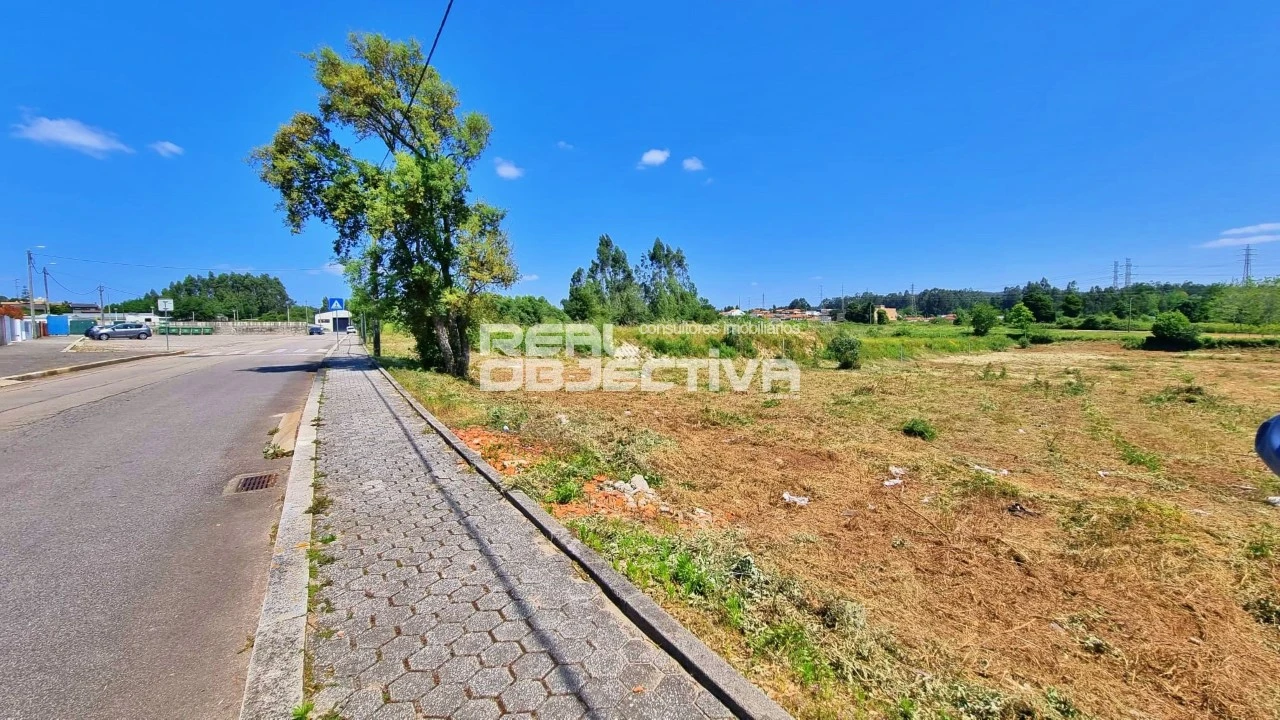 Terreno para Venda em Serzedo e Perosinho Foto 22