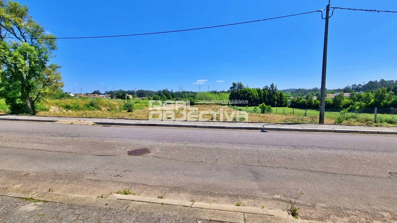 Terreno para Venda em Serzedo e Perosinho Foto 23