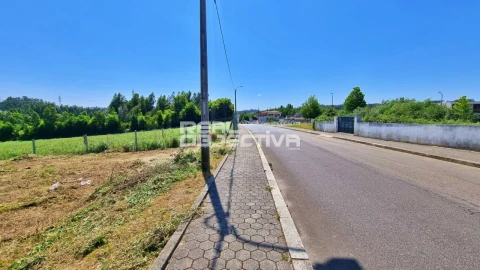 Terreno para Venda em Serzedo e Perosinho