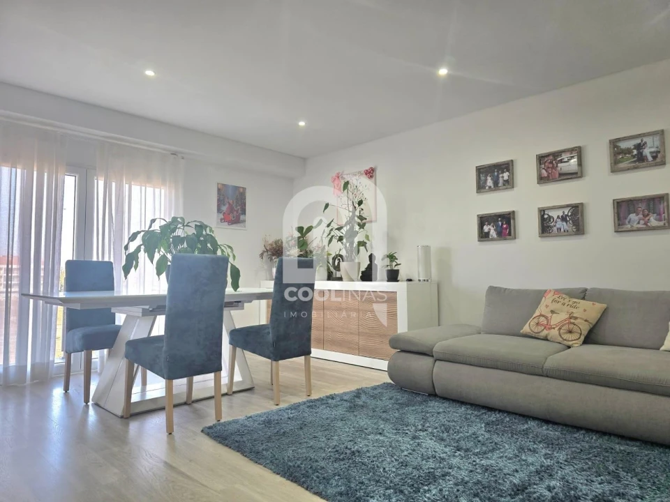 Apartamento T2 para Venda em Pinhal Novo Foto 1