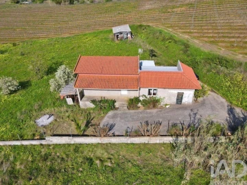 Moradia T1 para Venda em Dois Portos e Runa