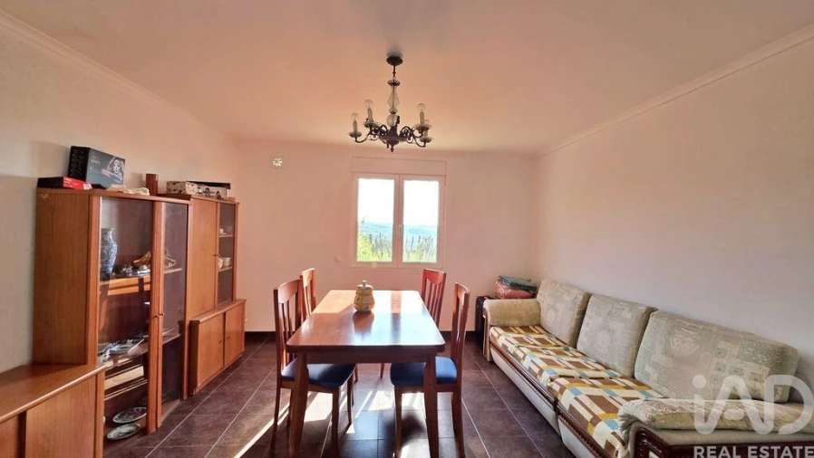Moradia T1 para Venda em Dois Portos e Runa Foto 11