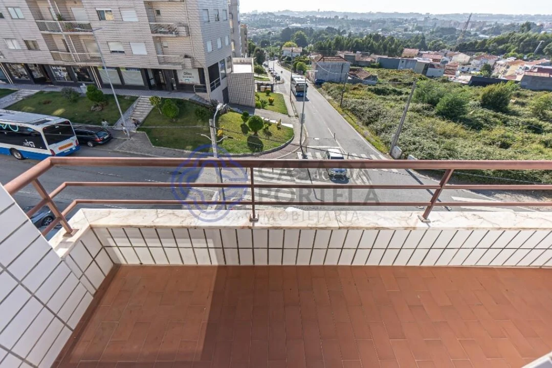 Apartamento T2 para Venda em Fânzeres e São Pedro da Cova Foto 12