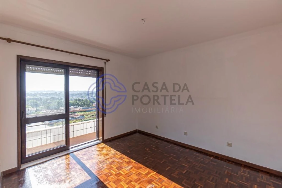 Apartamento T2 para Venda em Fânzeres e São Pedro da Cova Foto 15