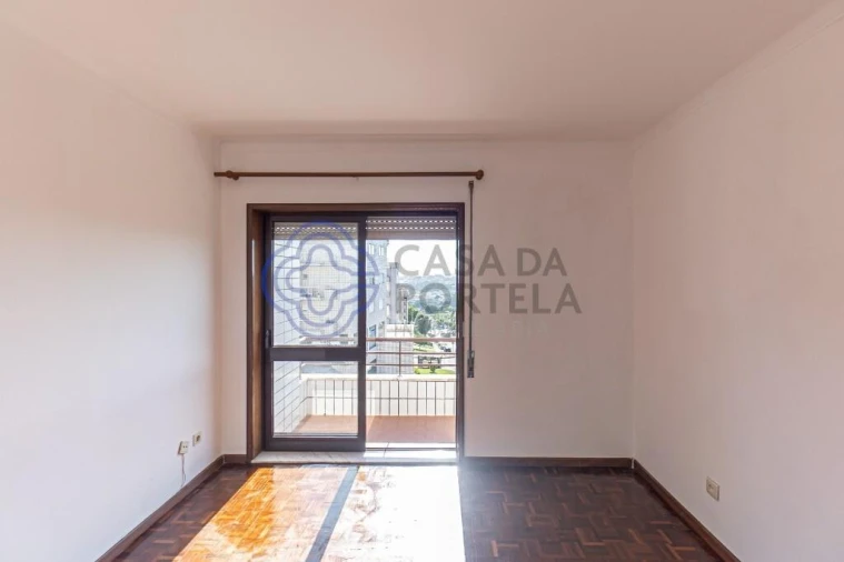 Apartamento T2 para Venda em Fânzeres e São Pedro da Cova Foto 14