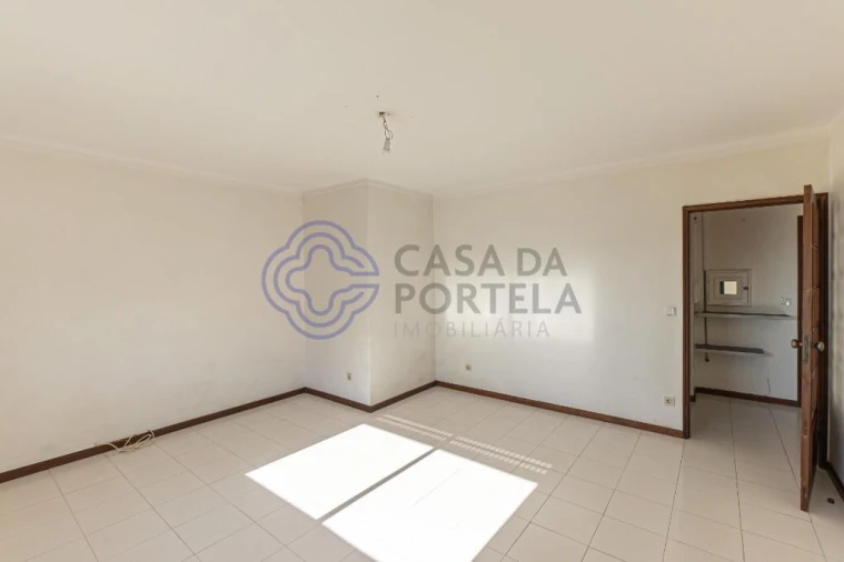 Apartamento T2 para Venda em Fânzeres e São Pedro da Cova Foto 10
