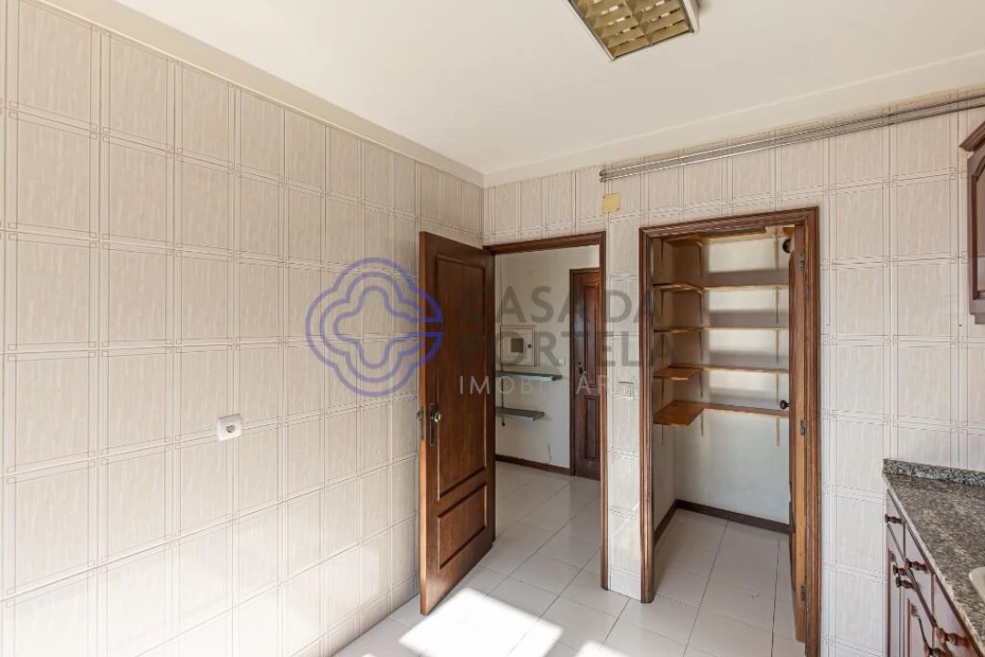 Apartamento T2 para Venda em Fânzeres e São Pedro da Cova Foto 6