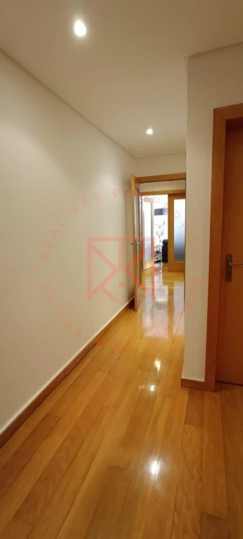 Apartamento T3 para Venda em Cidade da Maia