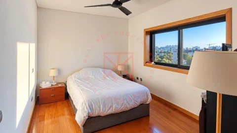 Apartamento T3 para Venda em Cidade da Maia