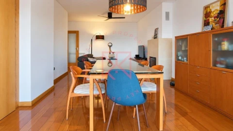Apartamento T3 para Venda em Cidade da Maia