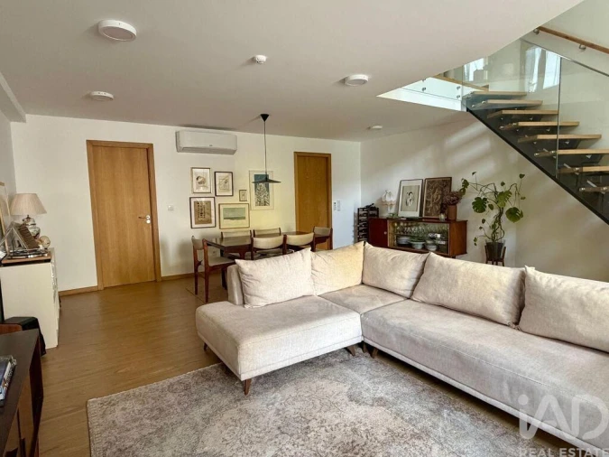 Apartamento T2 para Venda em Cedofeita, Santo Ildefonso, Sé, Miragaia, São Nicolau e Vitória Foto 3