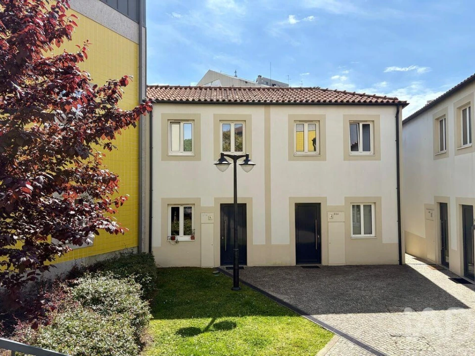 Apartamento T2 para Venda em Cedofeita, Santo Ildefonso, Sé, Miragaia, São Nicolau e Vitória Foto 2