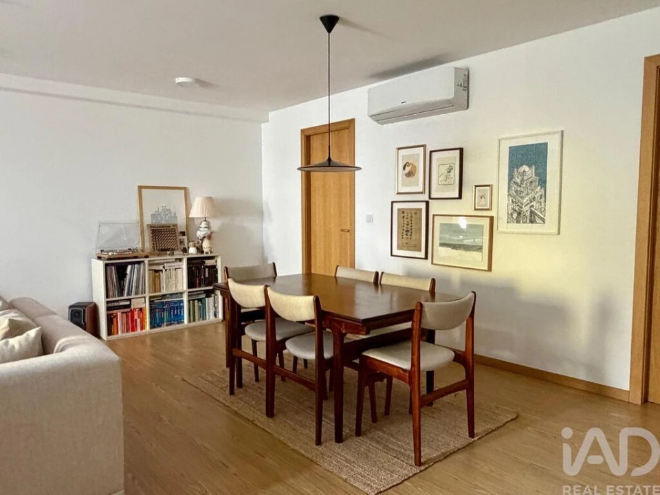 Apartamento T2 para Venda em Cedofeita, Santo Ildefonso, Sé, Miragaia, São Nicolau e Vitória Foto 5