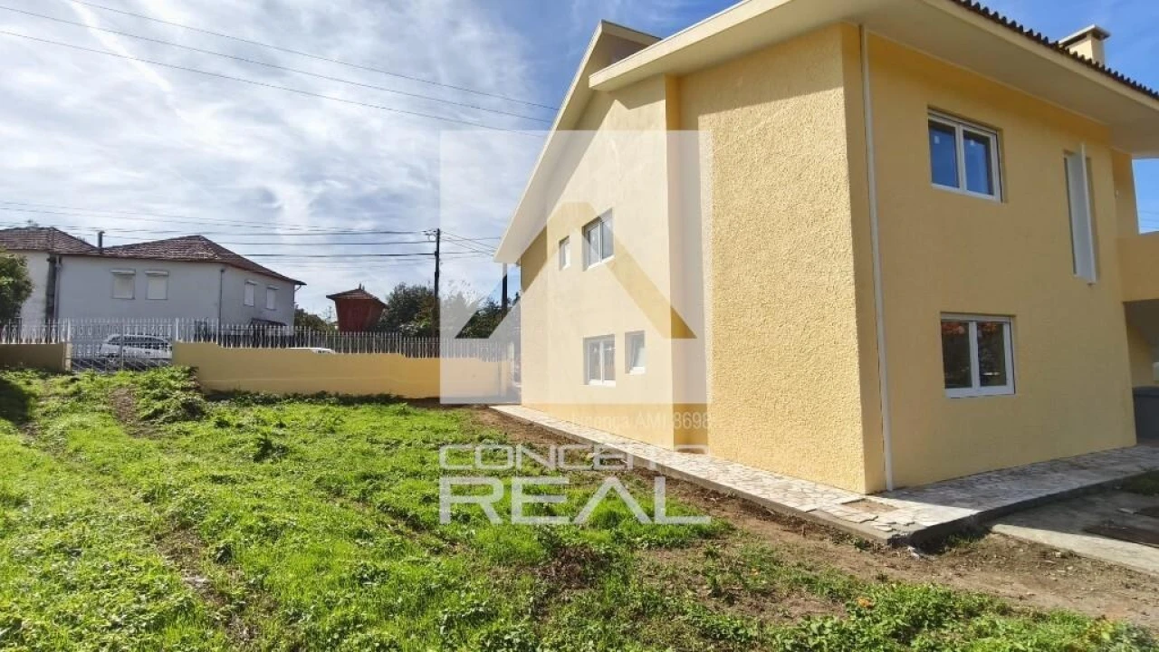 Moradia T3 para Venda em Santa Maria de Lamas Foto 9