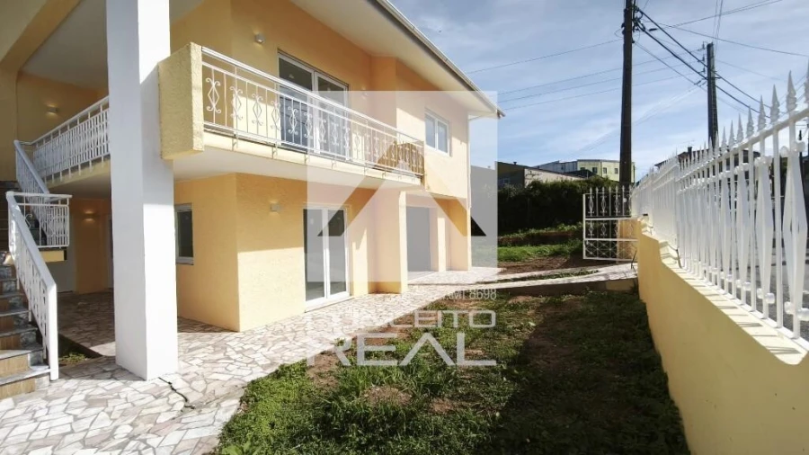 Moradia T3 para Venda em Santa Maria de Lamas Foto 5