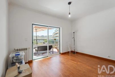 Apartamento T4 para Venda em Santa Maria, São Pedro e Matacães