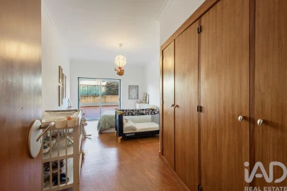 Apartamento T4 para Venda em Santa Maria, São Pedro e Matacães