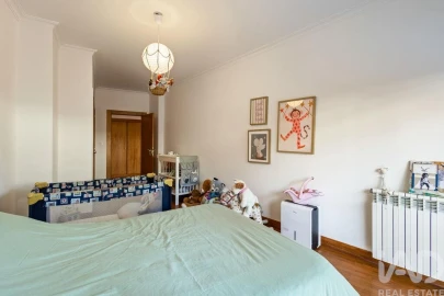 Apartamento T4 para Venda em Santa Maria, São Pedro e Matacães