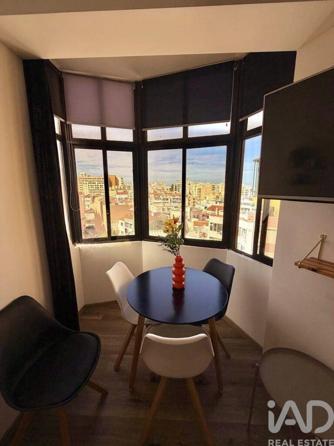 Apartamento T1 para Arrendamento em Armação de Pera Foto 6