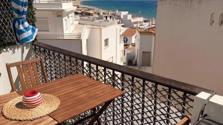 Apartamento T1 para Arrendamento em Armação de Pera