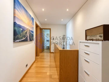 Apartamento T4 para Venda em Cidade da Maia