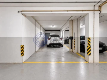Apartamento T4 para Venda em Cidade da Maia