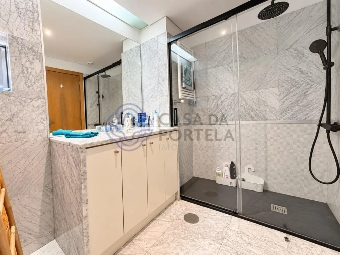 Apartamento T4 para Venda em Cidade da Maia Foto 19