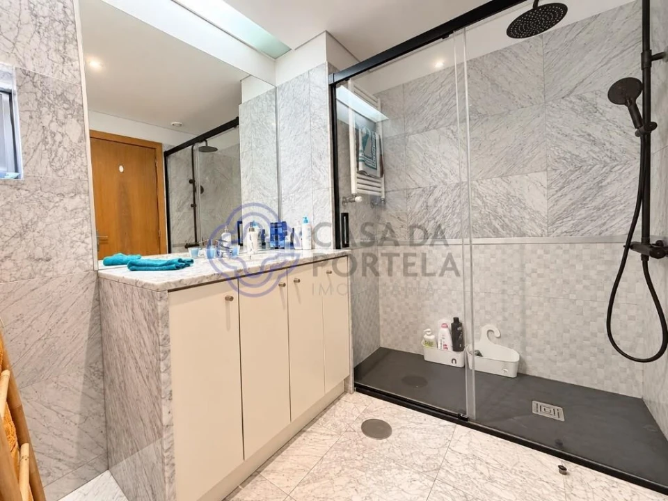 Apartamento T4 para Venda em Cidade da Maia Foto 19