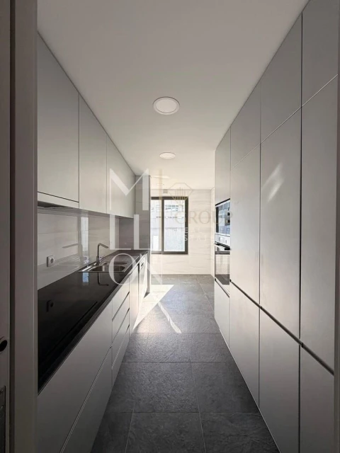 Apartamento T3 para Venda em Cedofeita, Santo Ildefonso, Sé, Miragaia, São Nicolau e Vitória