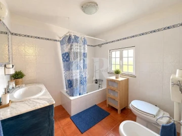 Moradia T4 para Venda em Castanheira de Pêra e Coentral