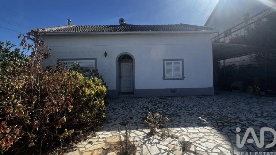 Moradia T3 para Venda em Fernao Ferro