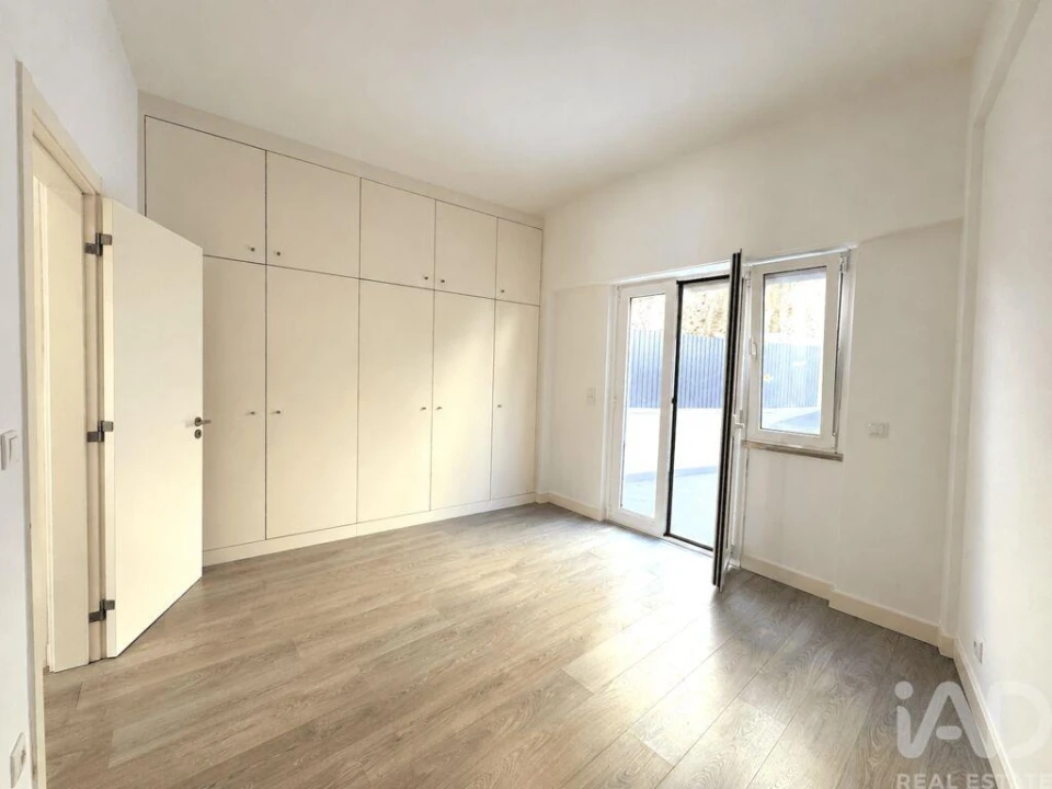 Apartamento T1 para Arrendamento em Algés, Linda-A-Velha e Cruz Quebrada-Dafundo Foto 17