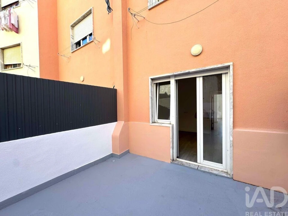 Apartamento T1 para Arrendamento em Algés, Linda-A-Velha e Cruz Quebrada-Dafundo Foto 24