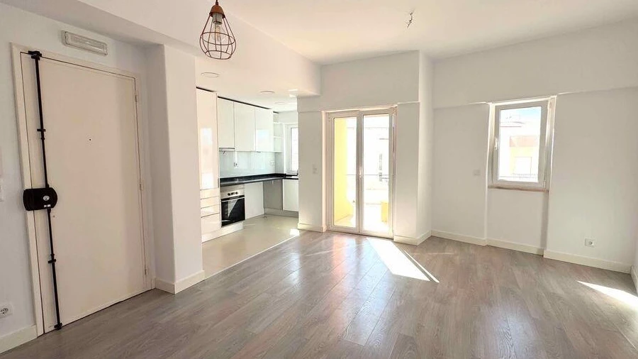 Apartamento T1 para Arrendamento em Algés, Linda-A-Velha e Cruz Quebrada-Dafundo