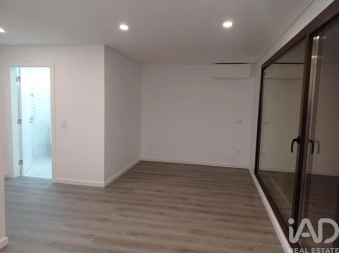 Apartamento T5 para Venda em Montijo e Afonsoeiro Foto 8