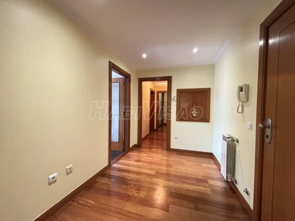 Apartamento T2 para Venda em Ermesinde Foto 1