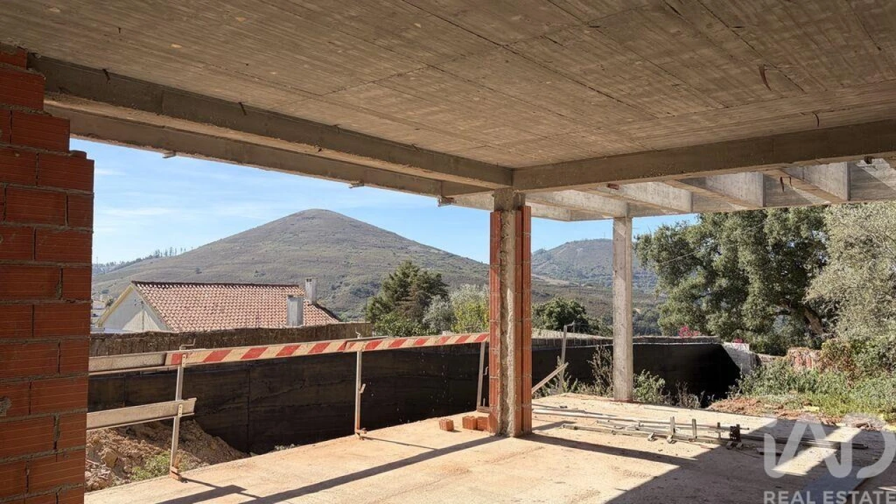 Moradia T4 para Venda em Malveira e São Miguel de Alcainça Foto 5