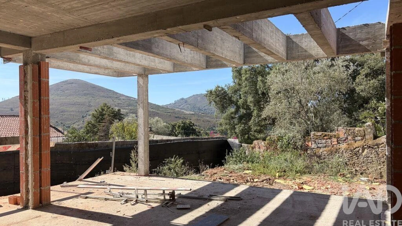 Moradia T4 para Venda em Malveira e São Miguel de Alcainça Foto 4